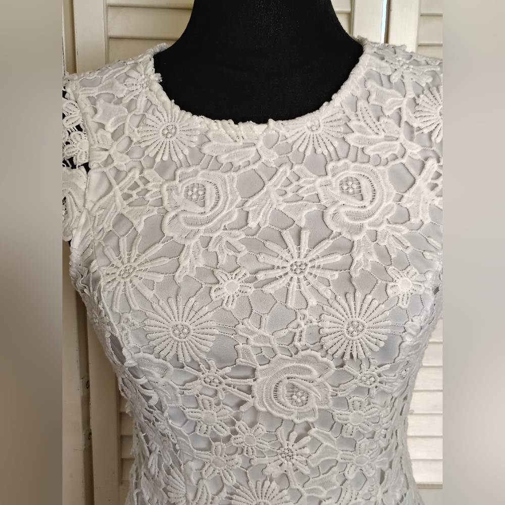 Lulus White Floral Lace Mini Dress Size XS – Like New - Picture 5 of 15